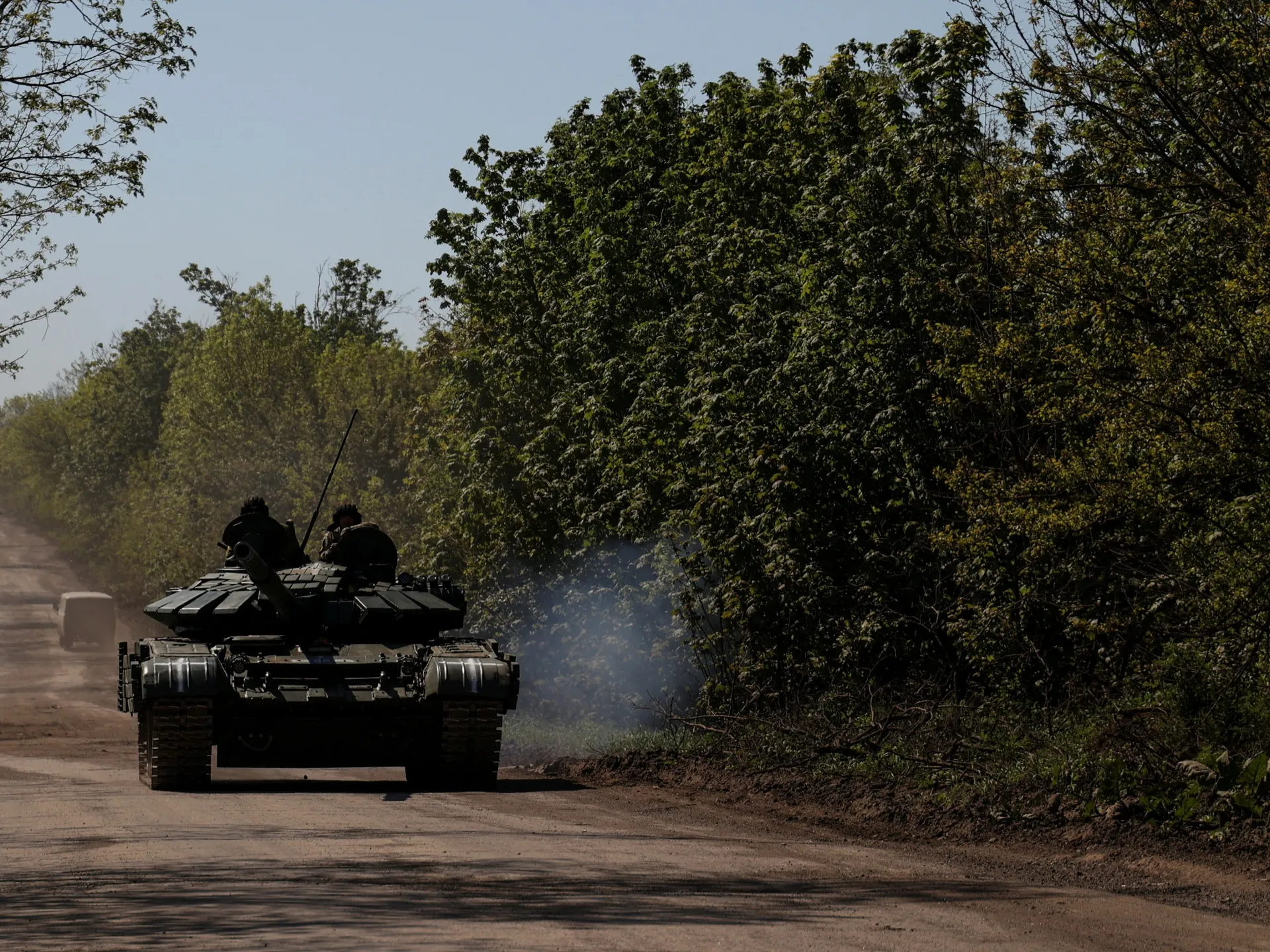 Russian troops ‘fall back to regroup’ north of Ukraine’s Bakhmut | Russia-Ukraine war News